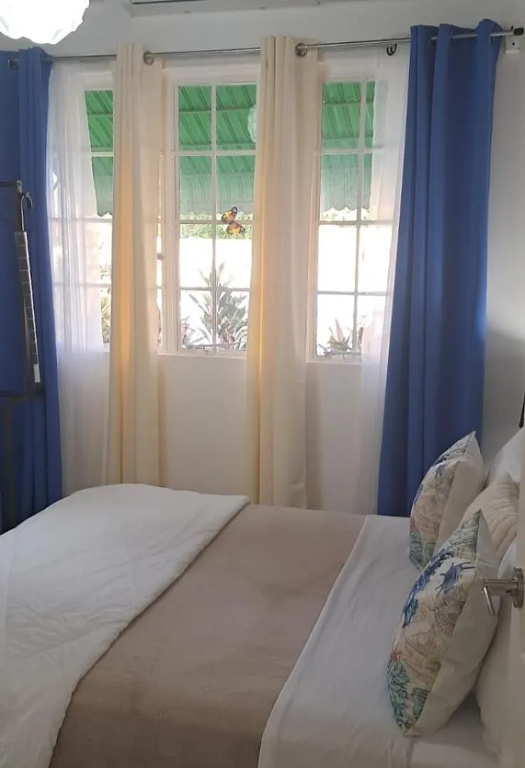 The Arc Villa Scarborough Tatil Evi